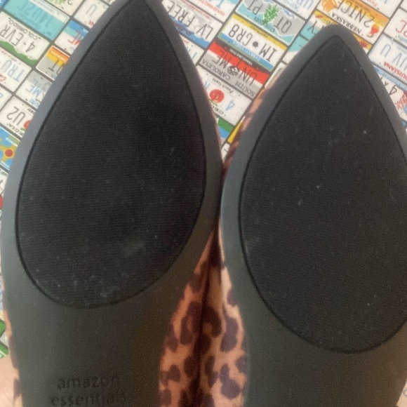 Amazon Essentials Women’s Leopard Print Flats – Size 7.5 - Picture 11 of 11